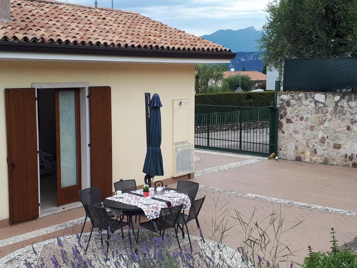 Appartamento Con Giardino A Cisano Di باردولينو المظهر الخارجي الصورة
